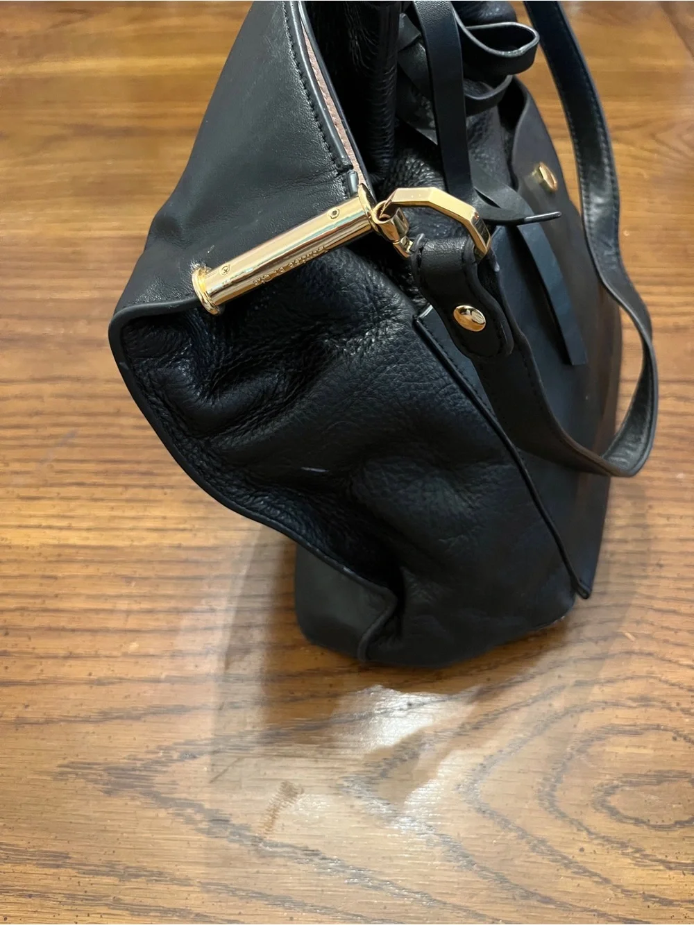 Louise Et Cie Leather Bucket bag with bow tie
